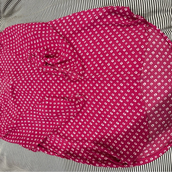 All Blouses are perfect to wear to work or semi formal occasion! Barely worn!! - Picture 4 of 6